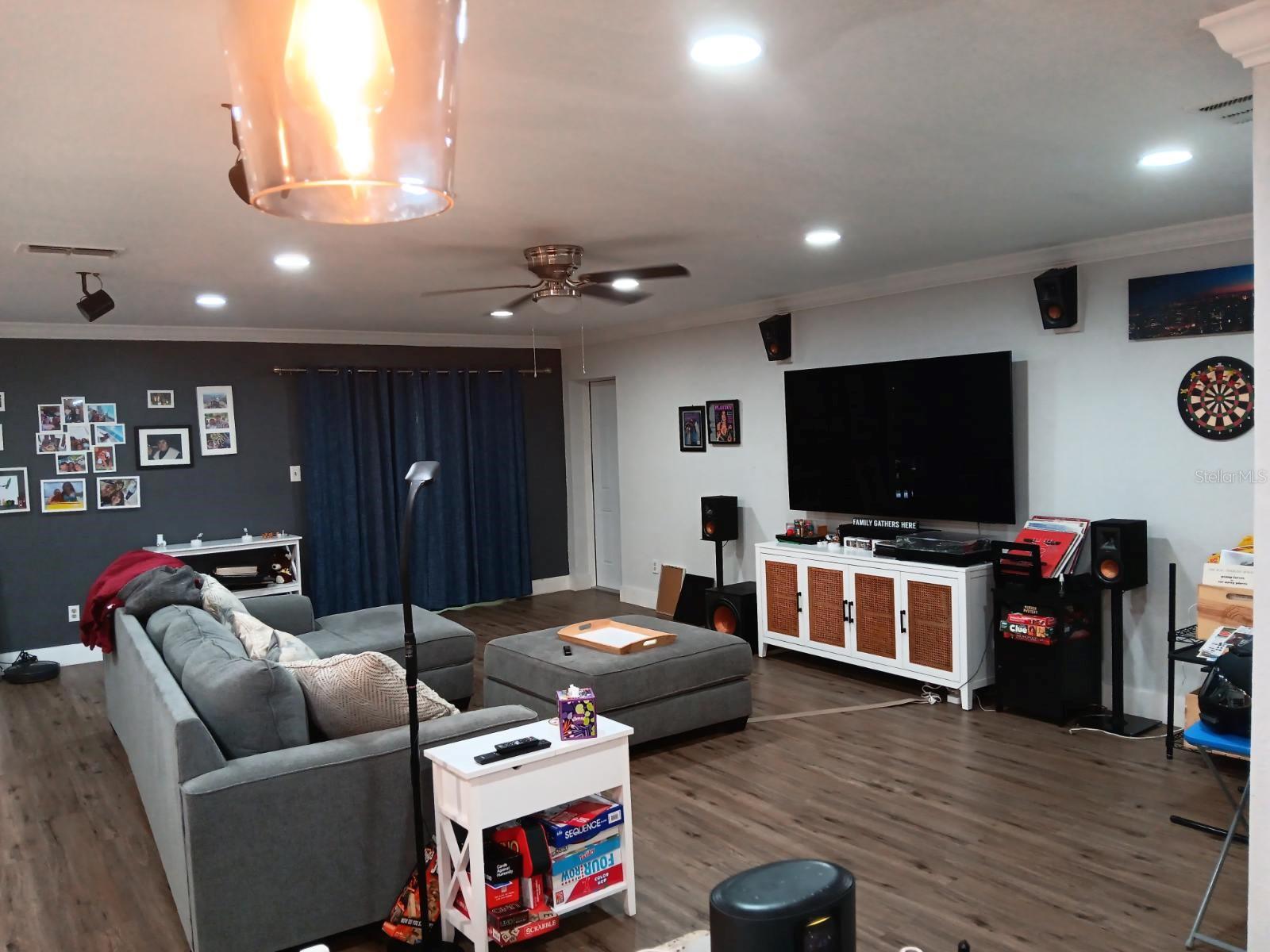 Image 11 of 47 For 10633 Windsor Place