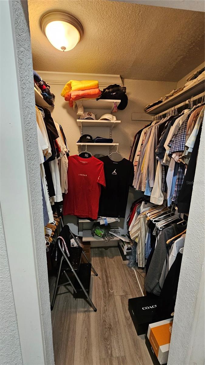 Image 22 of 47 For 10633 Windsor Place