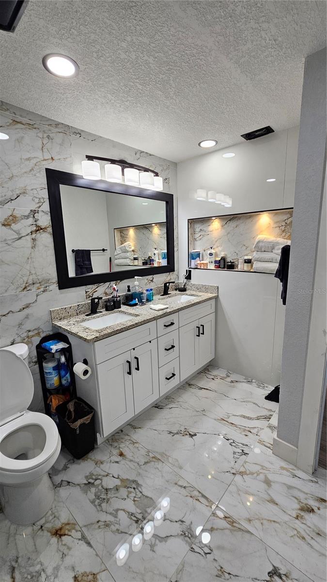 Image 25 of 47 For 10633 Windsor Place