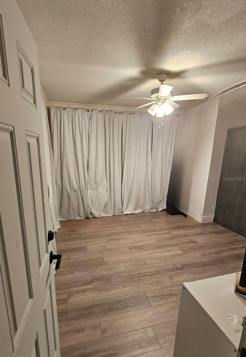 Image 26 of 47 For 10633 Windsor Place