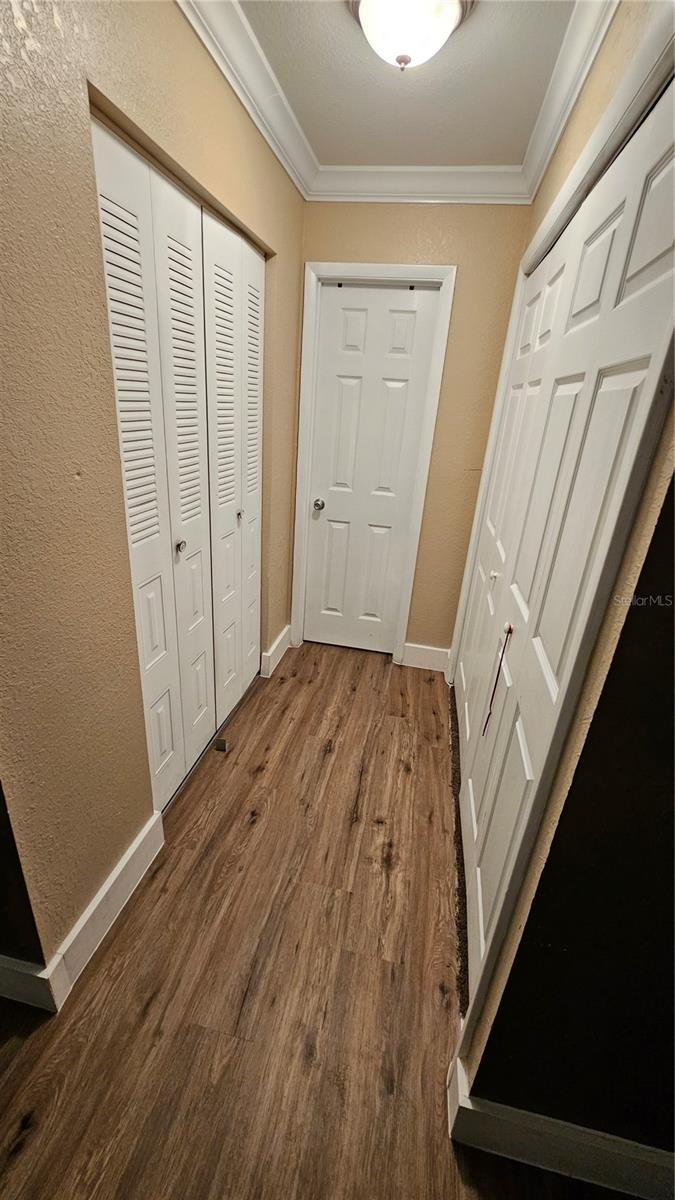 Image 27 of 47 For 10633 Windsor Place