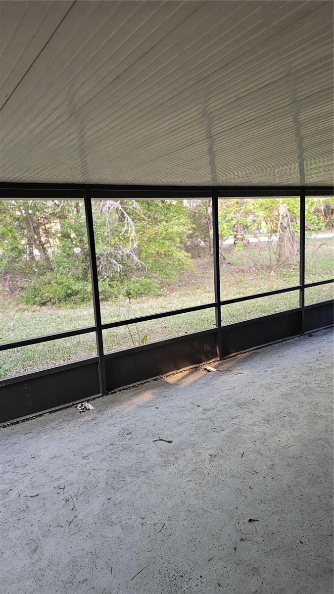 Image 40 of 47 For 10633 Windsor Place