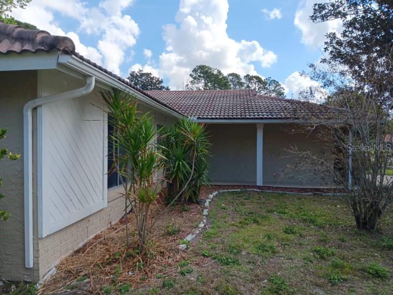 Image 41 of 47 For 10633 Windsor Place