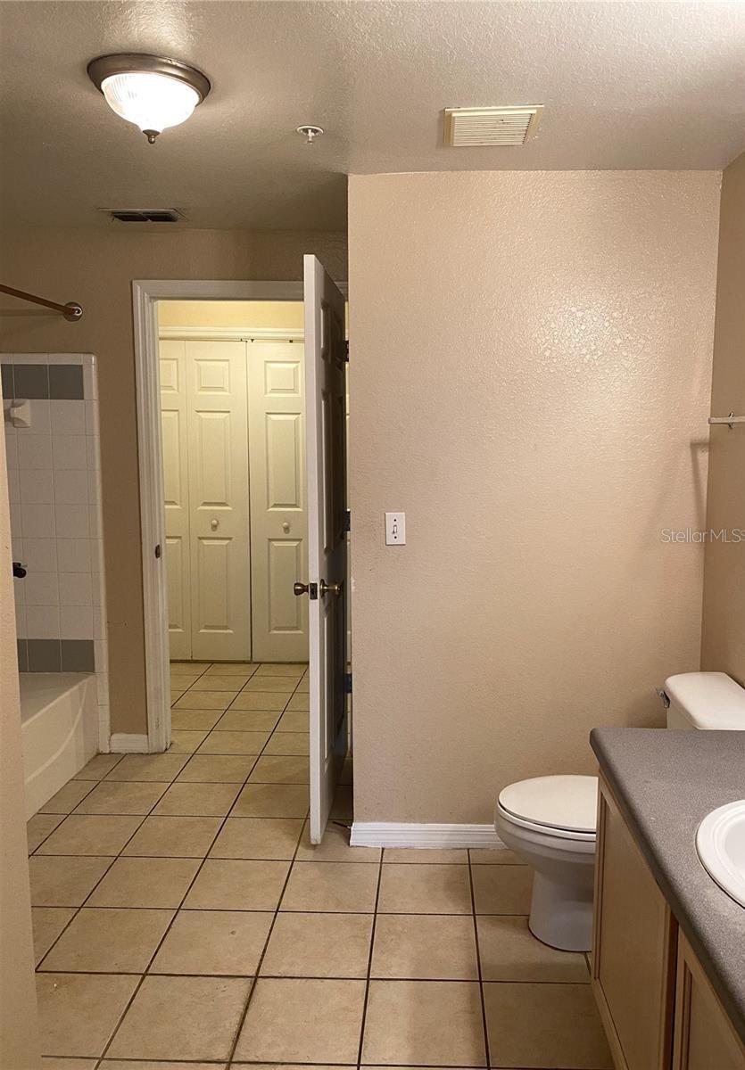 Image 4 of 18 For 3250 Corona Village Way 206