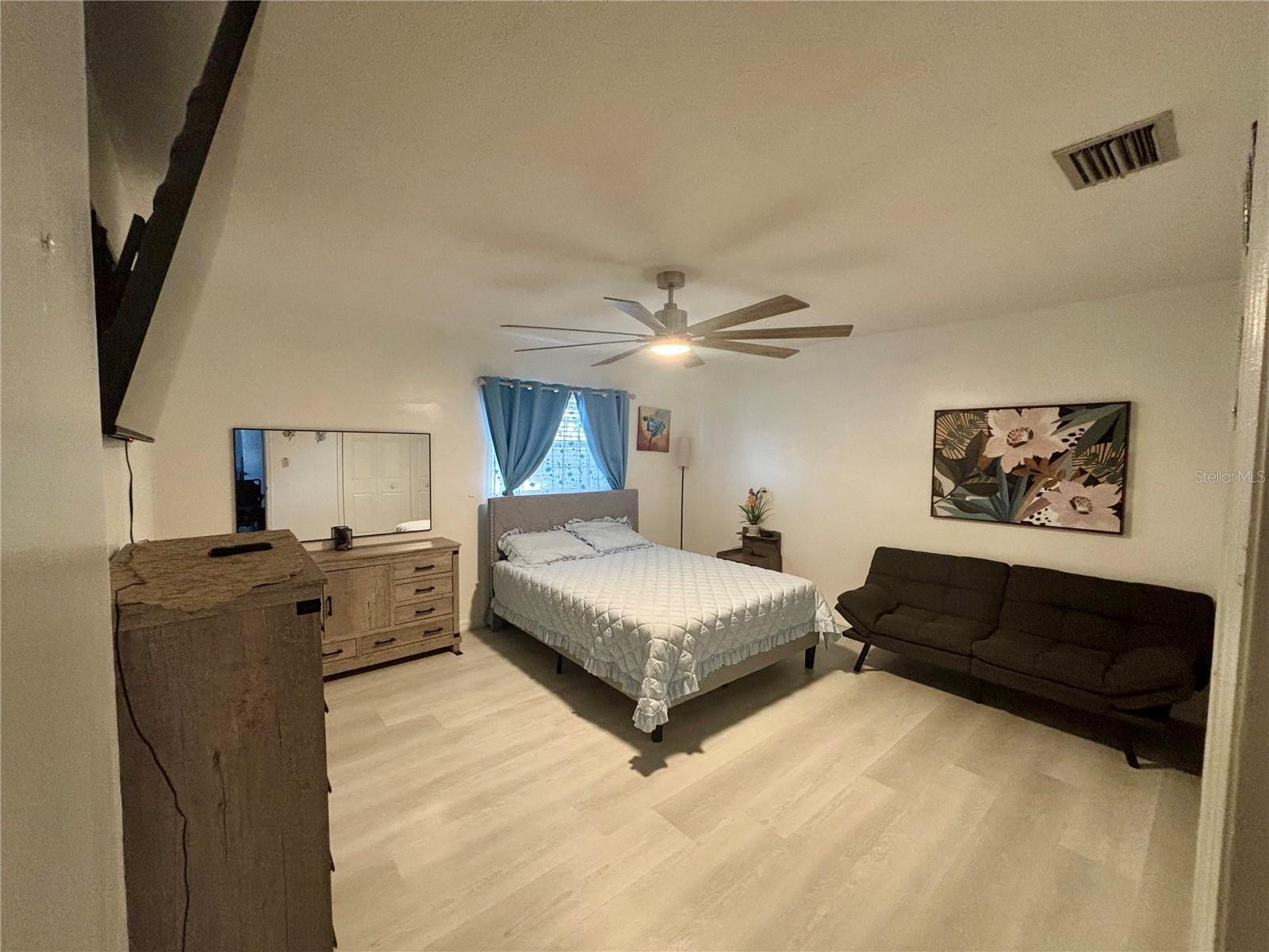 Image 10 of 19 For 628 Seminole Avenue