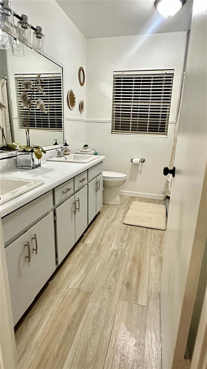 Image 15 of 19 For 628 Seminole Avenue