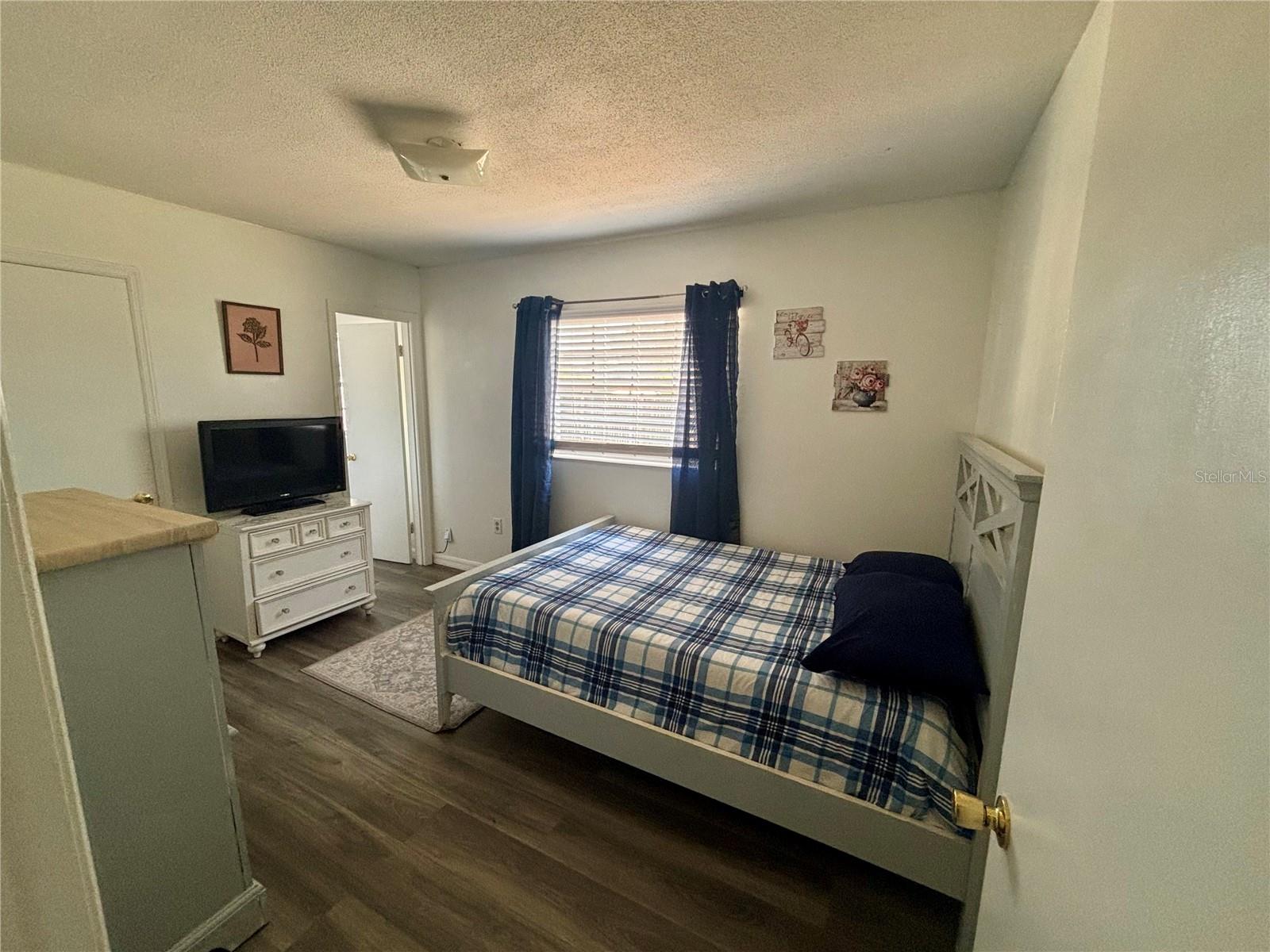 Image 16 of 19 For 628 Seminole Avenue