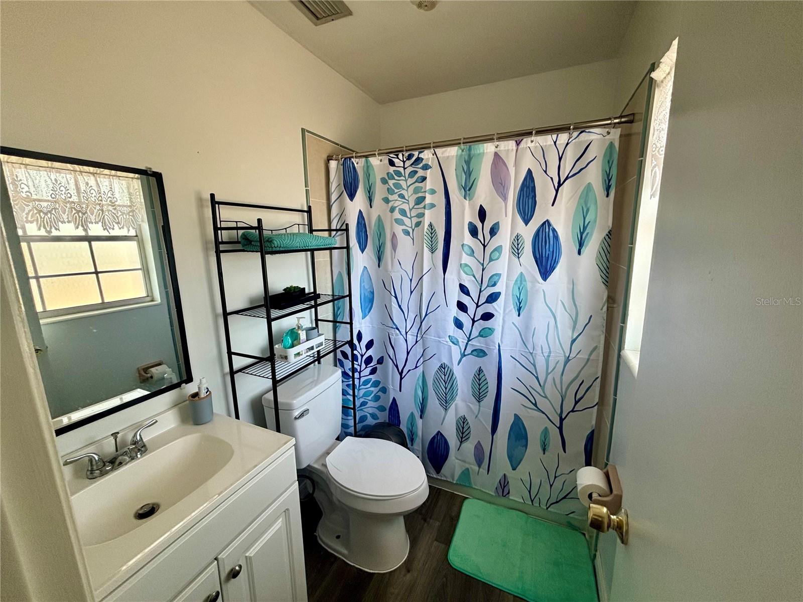 Image 17 of 19 For 628 Seminole Avenue