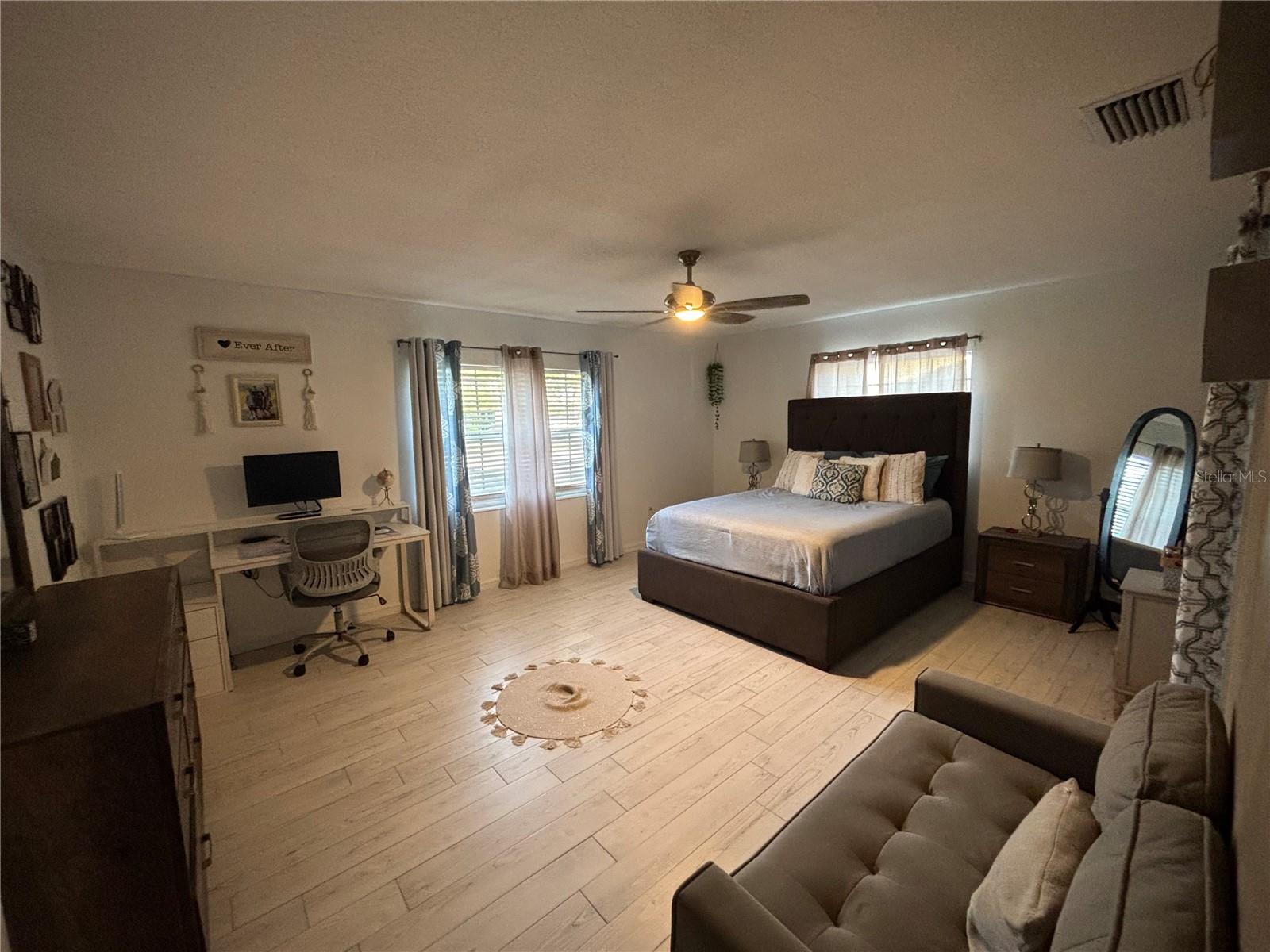 Image 7 of 19 For 628 Seminole Avenue