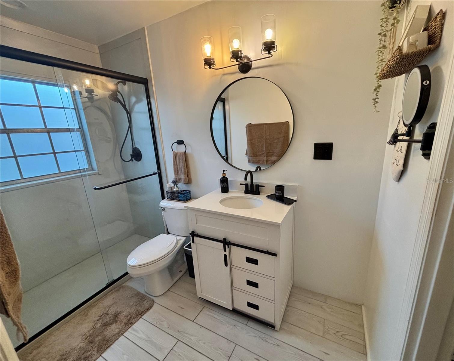 Image 9 of 19 For 628 Seminole Avenue