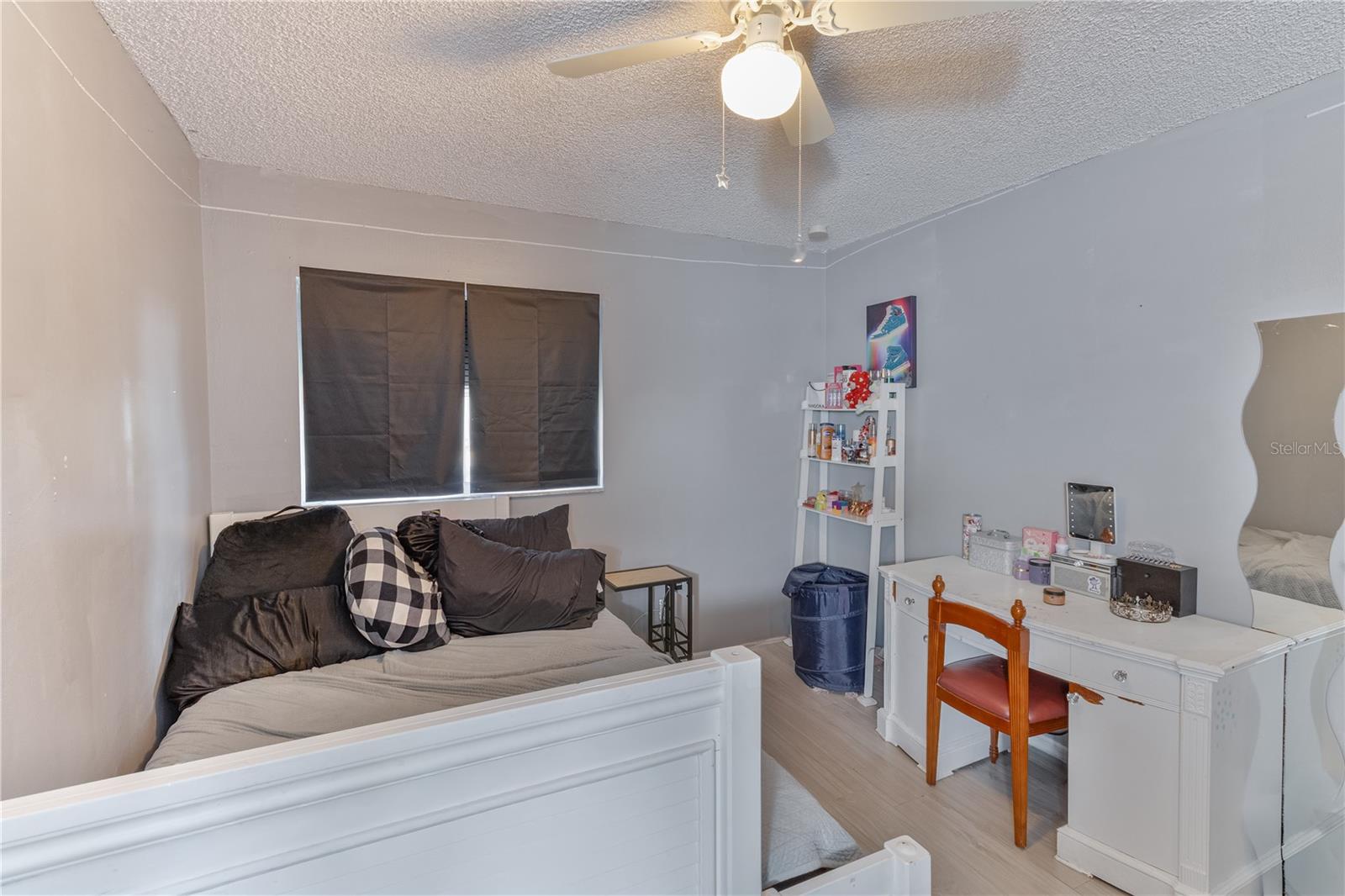 Image 11 of 18 For 3112 Oranole Road