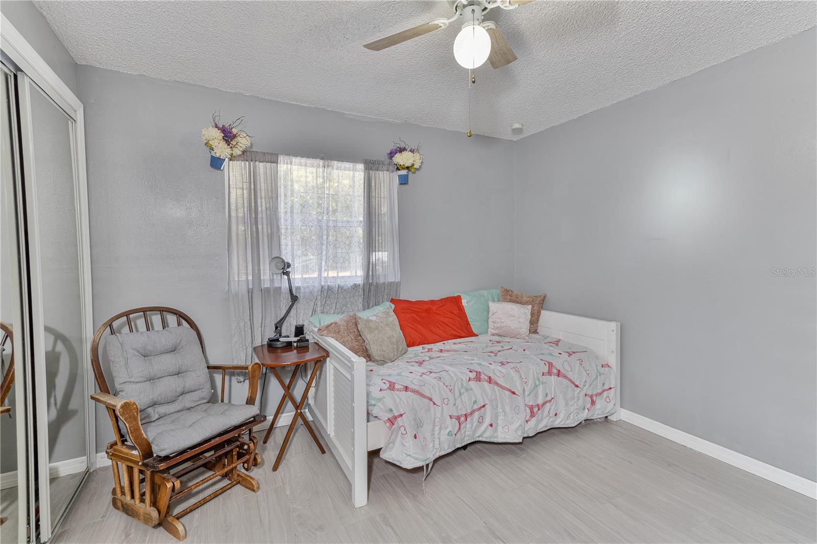 Image 15 of 18 For 3112 Oranole Road