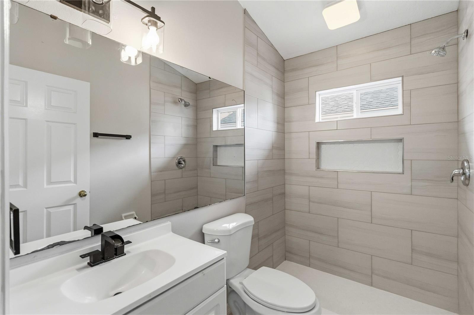 Image 27 of 30 For 11913 Hatcher Circle