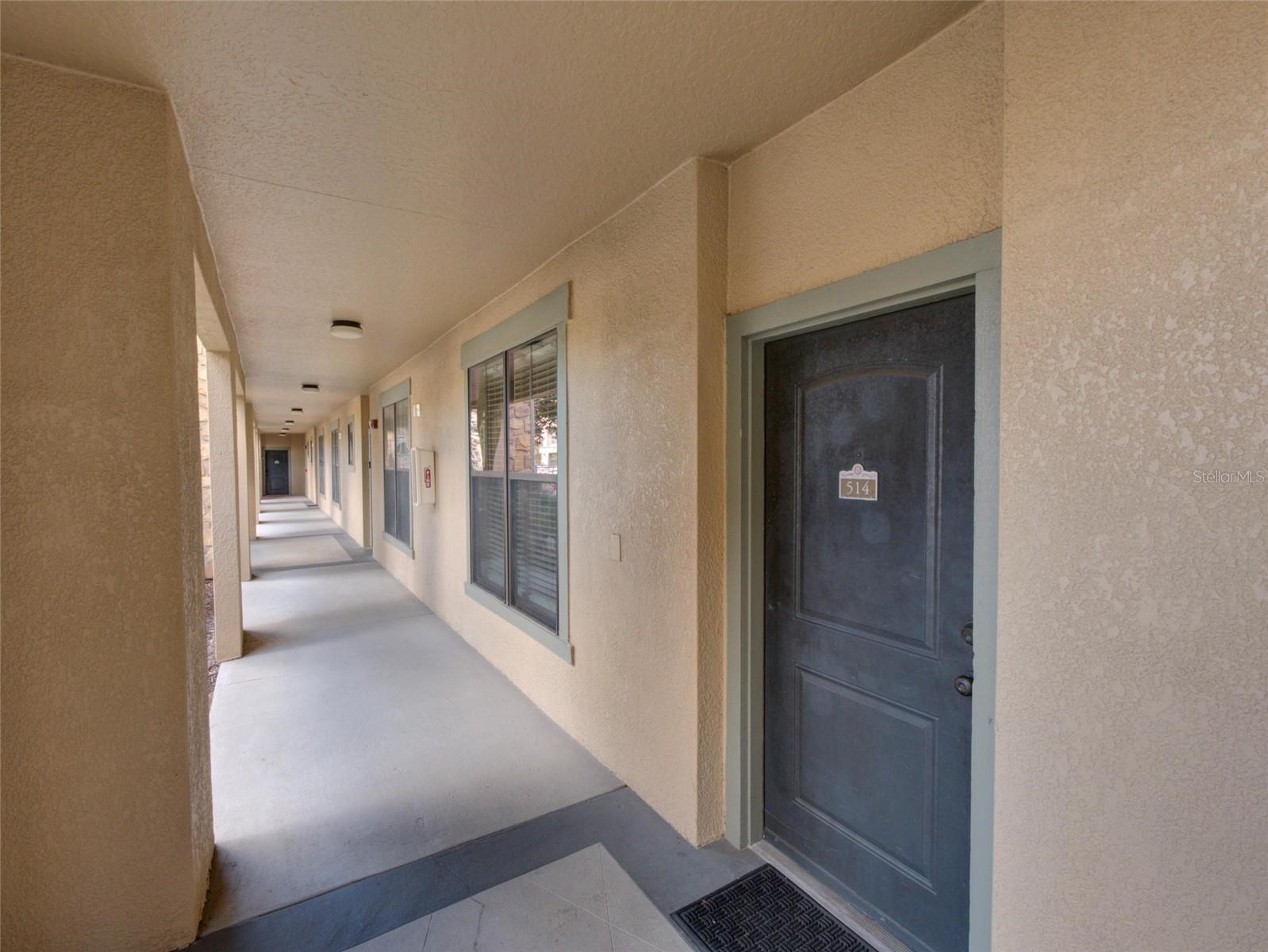 Image 25 of 43 For 904 Charo Parkway 514