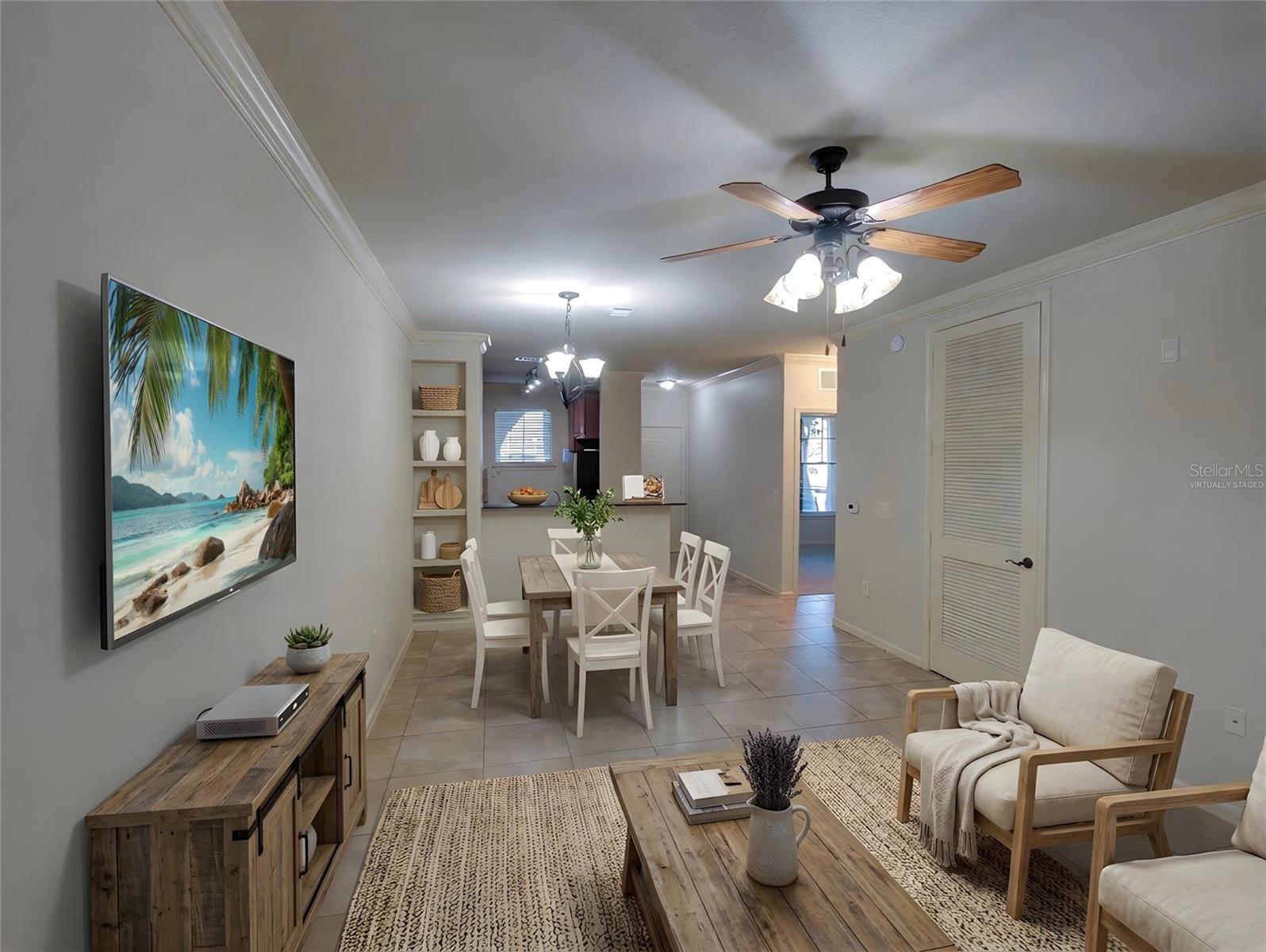 Image 3 of 43 For 904 Charo Parkway 514