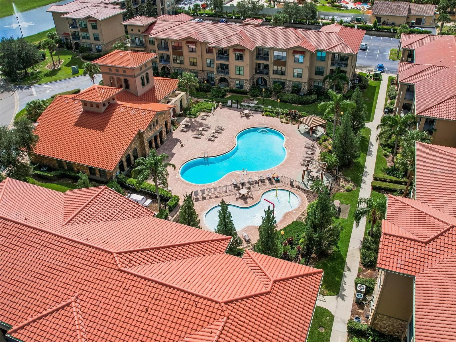 Image 39 of 43 For 904 Charo Parkway 514