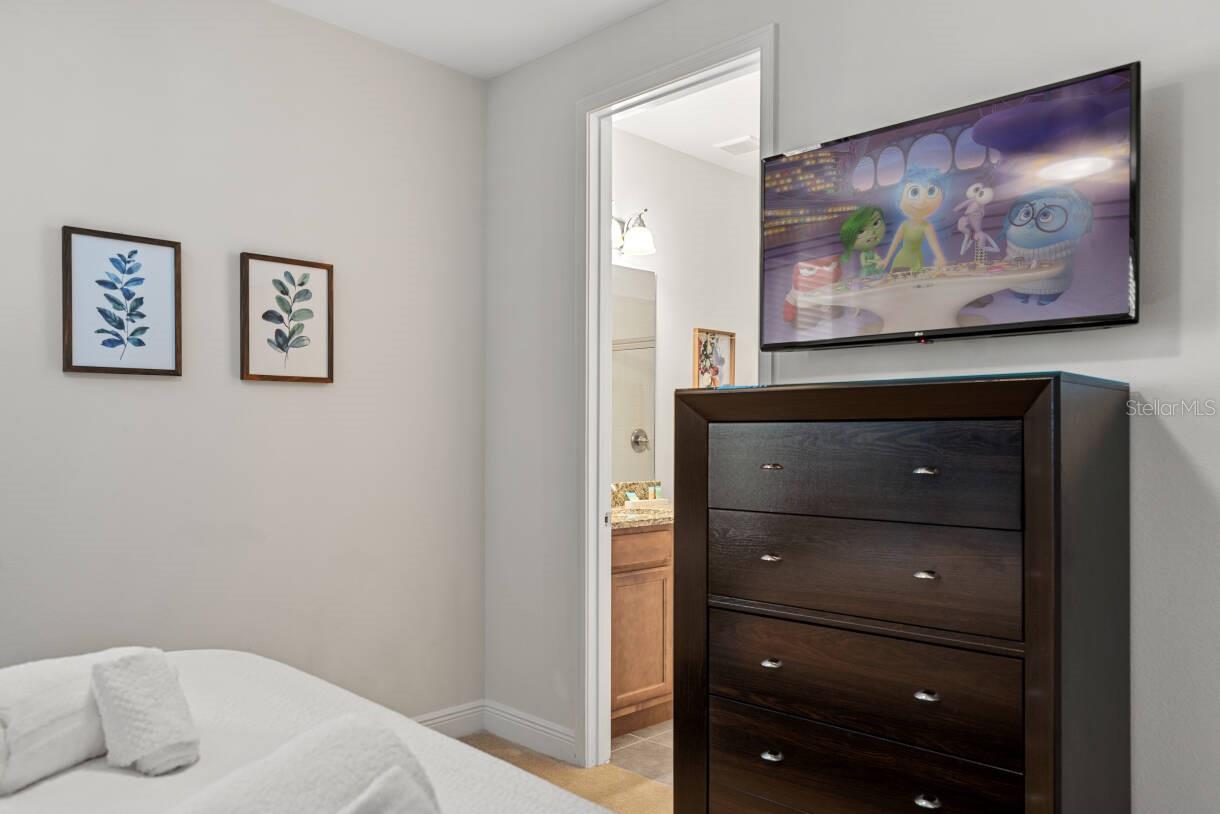 Image 33 of 61 For 451 Burma Street