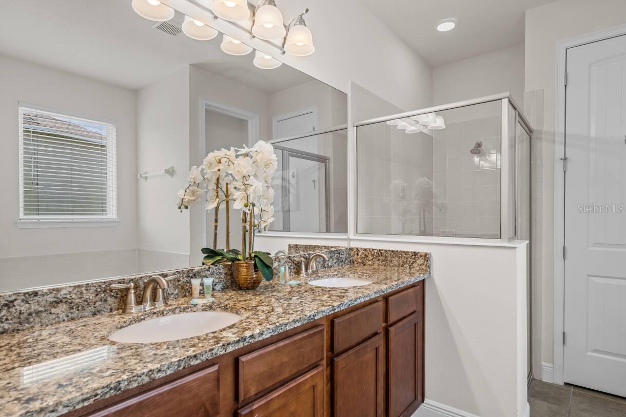 Image 37 of 61 For 451 Burma Street