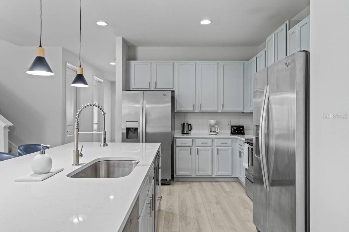 Image 5 of 61 For 451 Burma Street