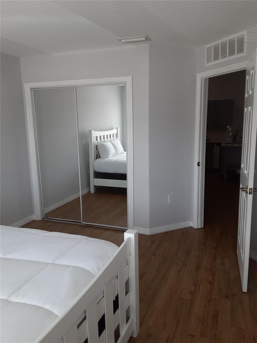 Image 11 of 34 For 2774 Club Cortile Cir  B