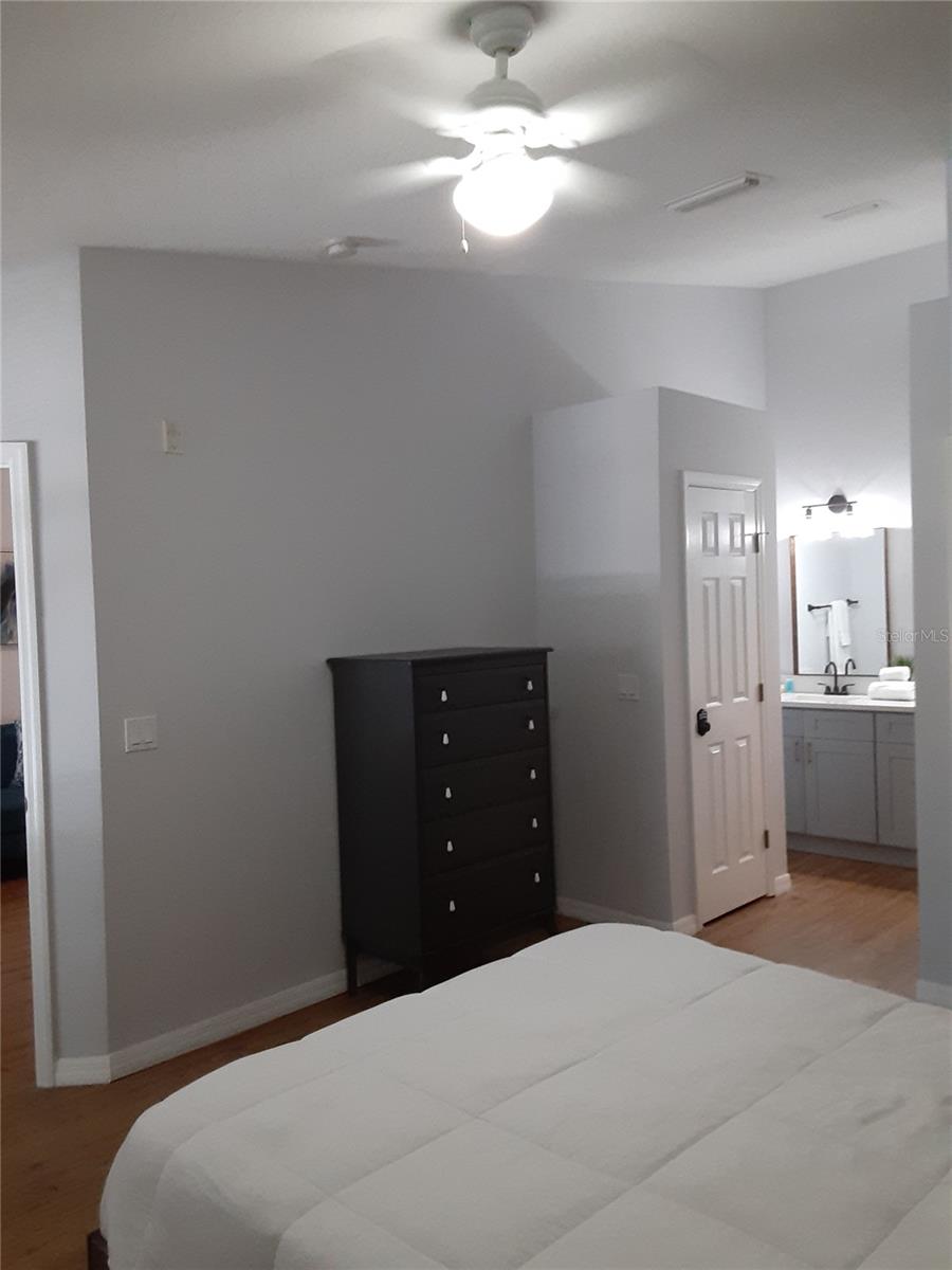 Image 19 of 34 For 2774 Club Cortile Cir  B