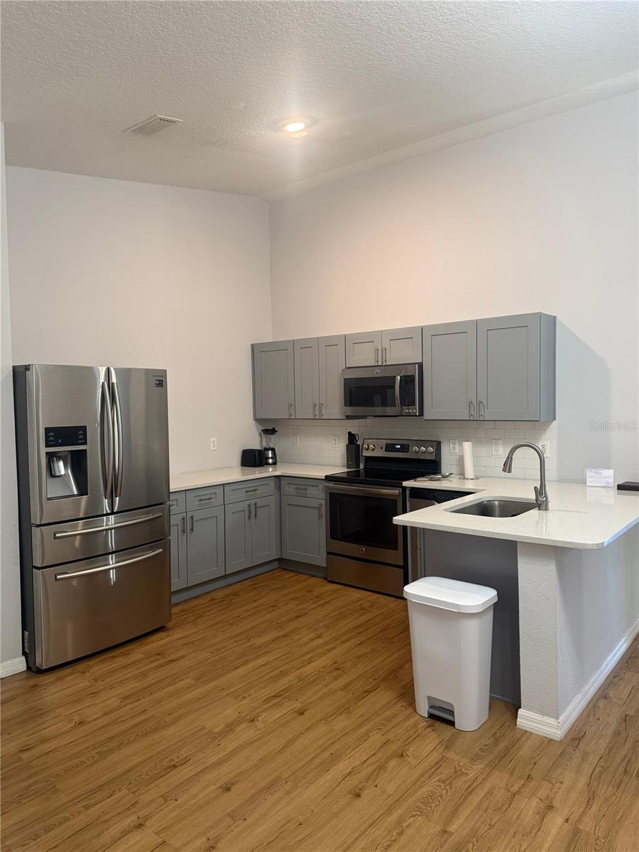 Image 2 of 34 For 2774 Club Cortile Cir  B