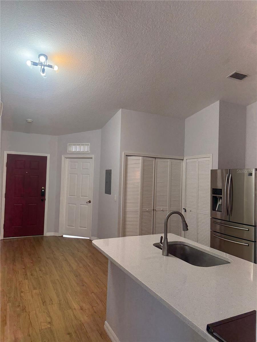 Image 6 of 34 For 2774 Club Cortile Cir  B