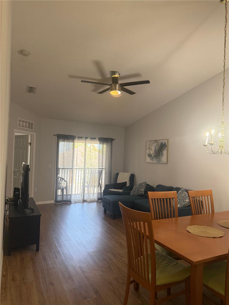 Image 7 of 34 For 2774 Club Cortile Cir  B