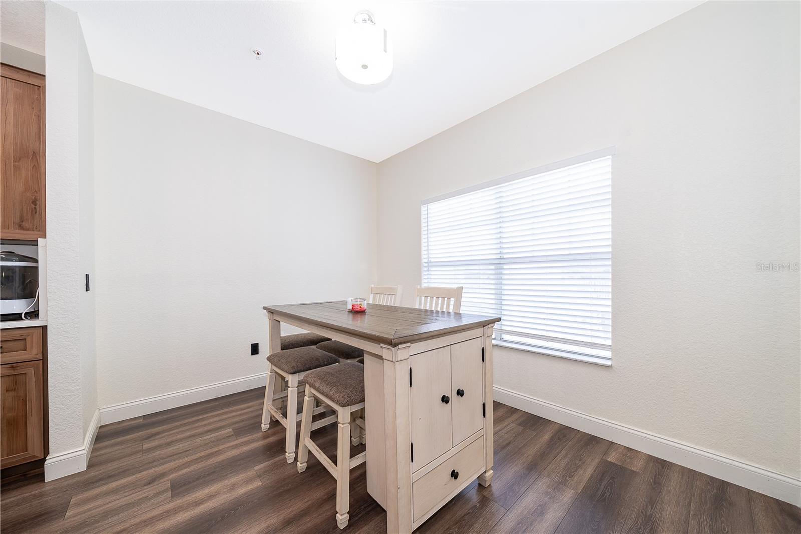 Image 12 of 32 For 2334 Grand Central Parkway 16