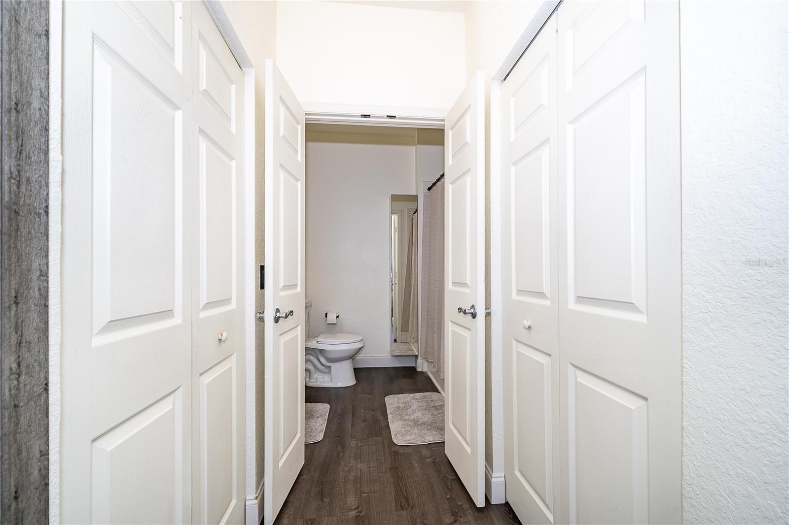 Image 20 of 32 For 2334 Grand Central Parkway 16