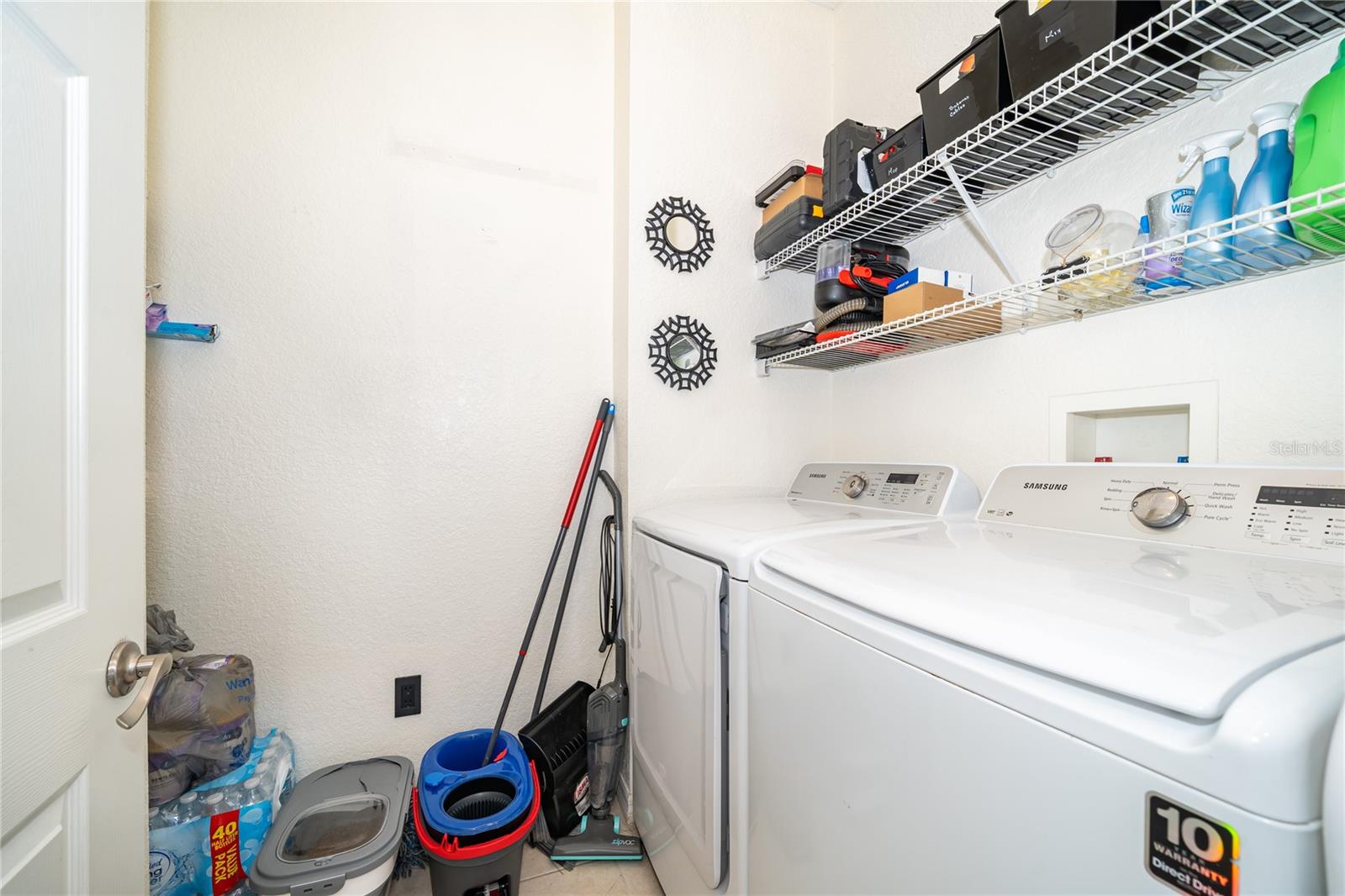 Image 22 of 32 For 2334 Grand Central Parkway 16