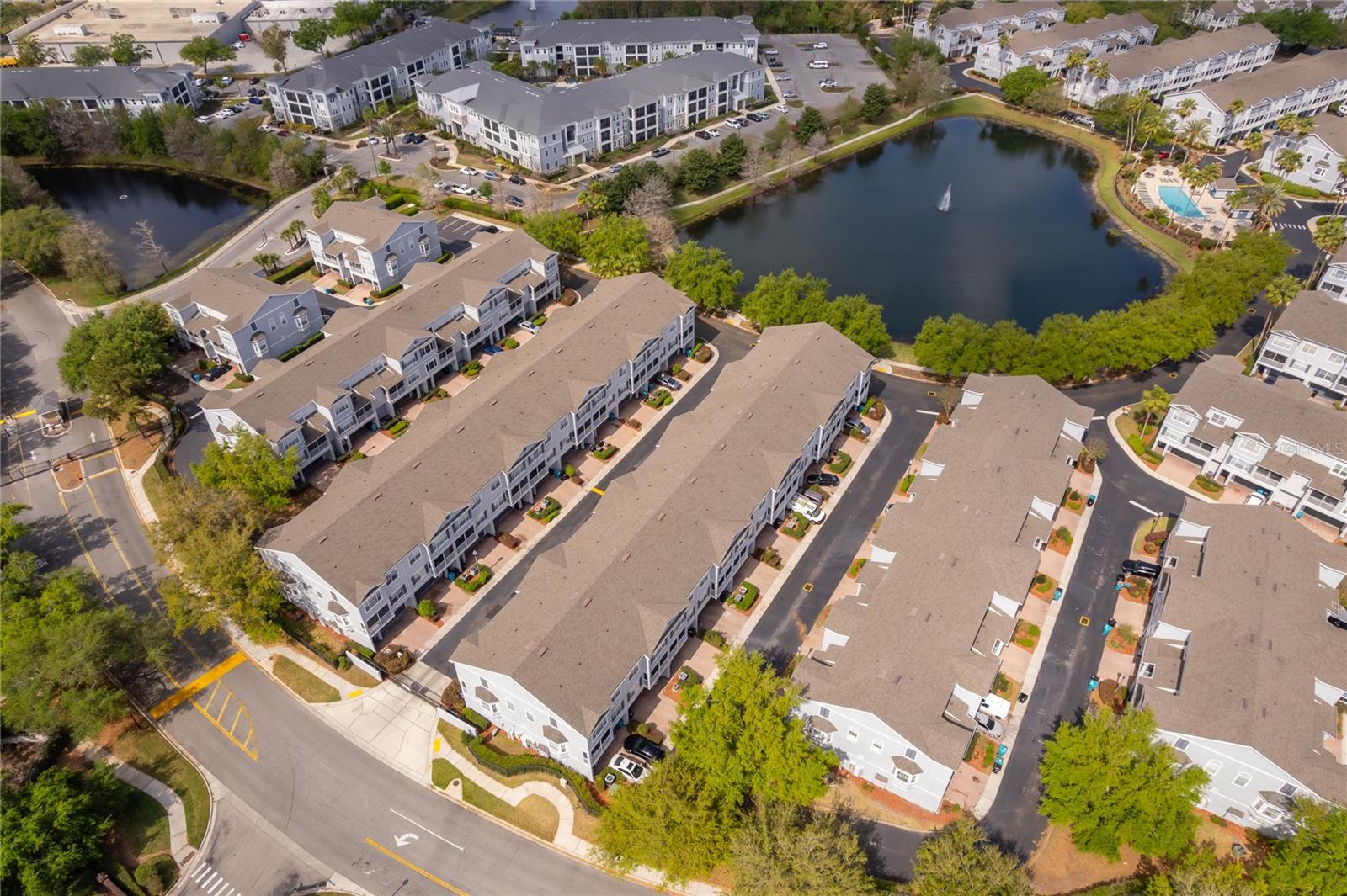 Image 28 of 32 For 2334 Grand Central Parkway 16