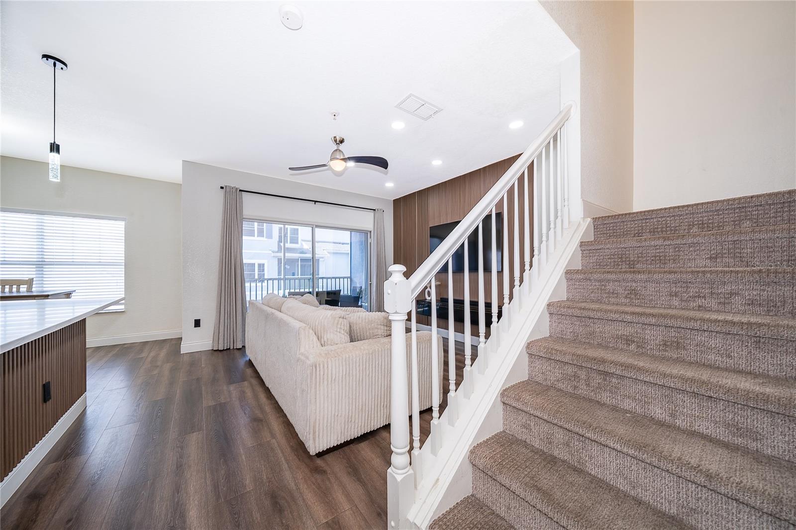 Image 5 of 32 For 2334 Grand Central Parkway 16