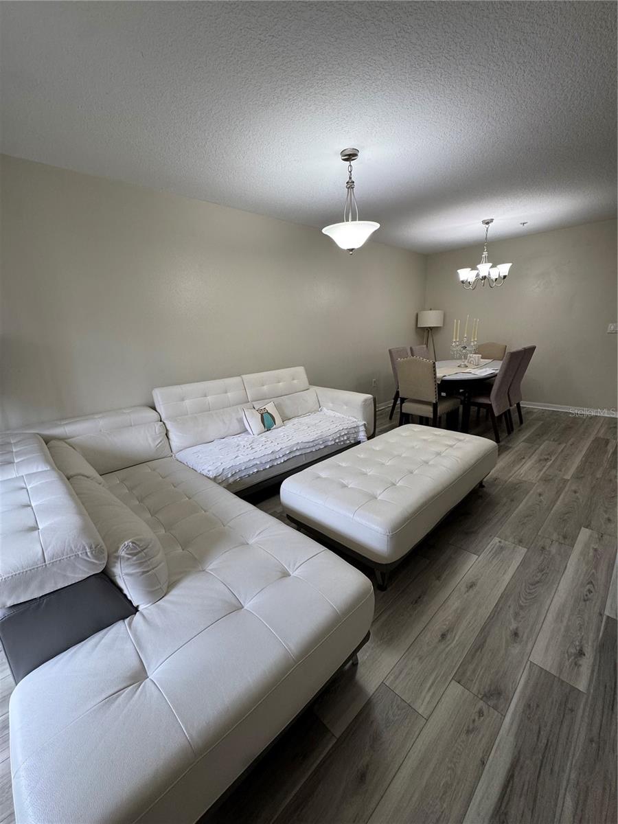 Image 7 of 22 For 2720 Club Cortile Circle A