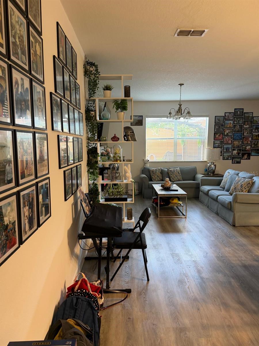 Image 5 of 57 For 5413 New Independence Parkway