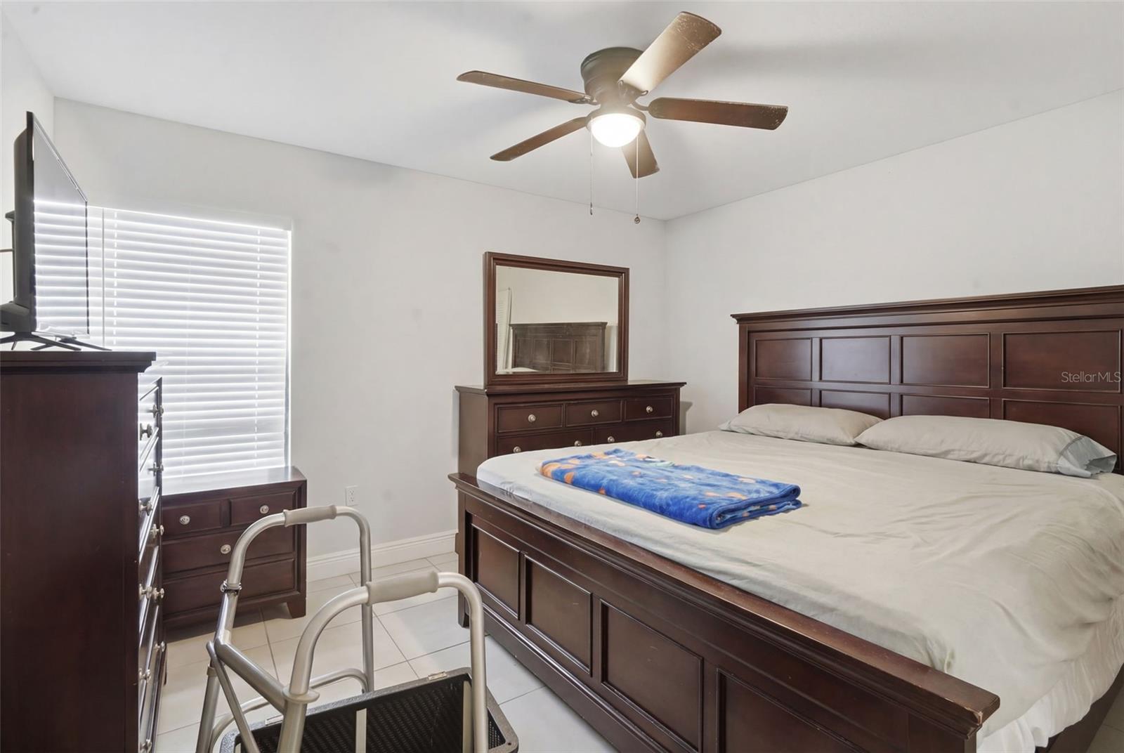 Image 16 of 41 For 1912-1918 Crystal Grove Drive