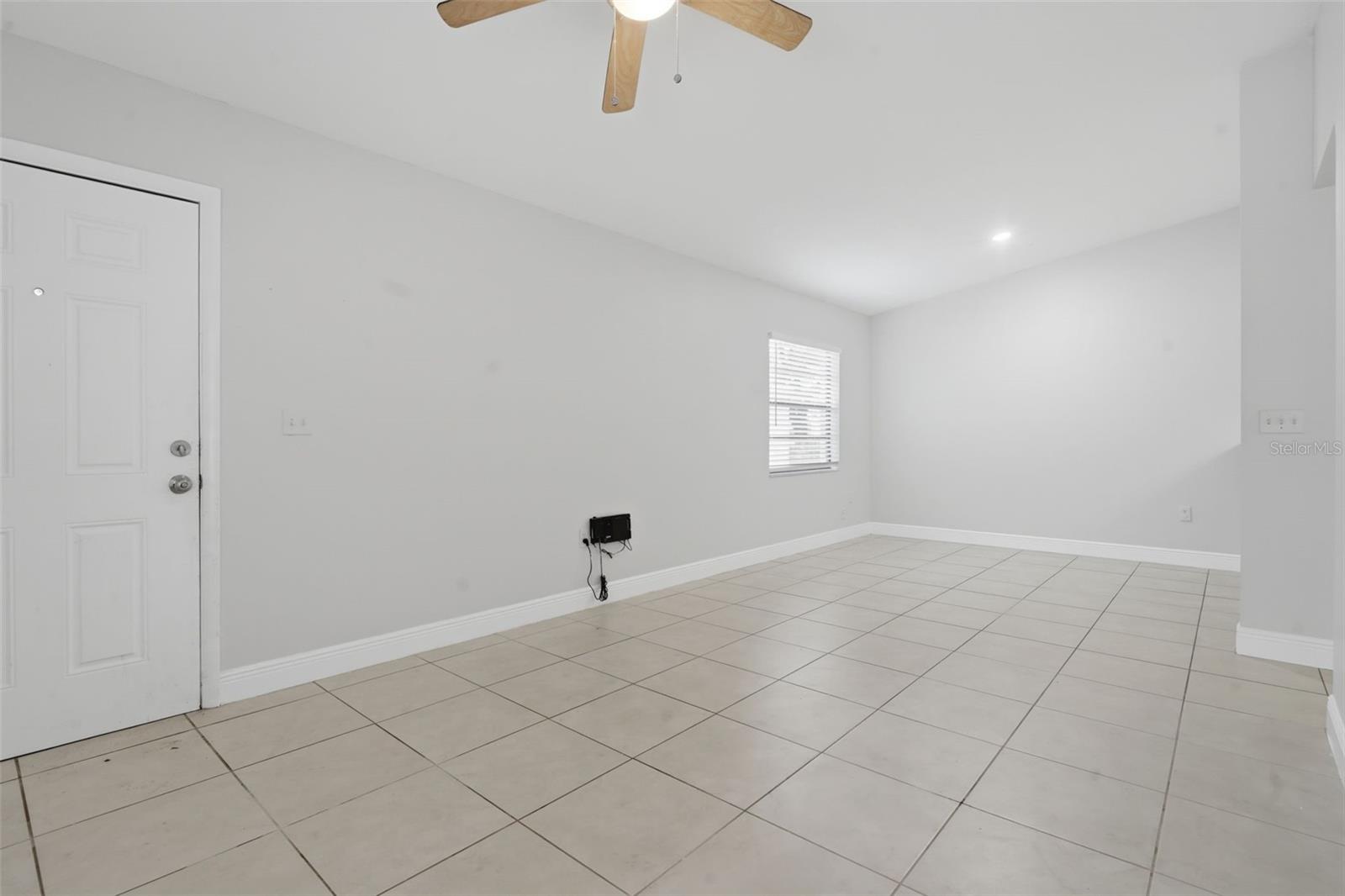 Image 21 of 41 For 1912-1918 Crystal Grove Drive