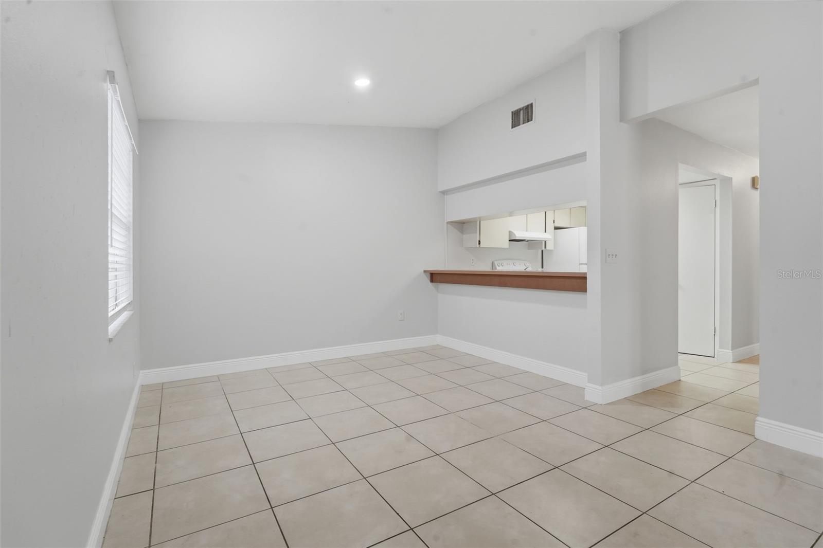 Image 22 of 41 For 1912-1918 Crystal Grove Drive