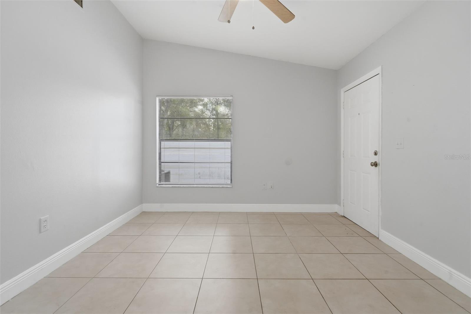 Image 26 of 41 For 1912-1918 Crystal Grove Drive