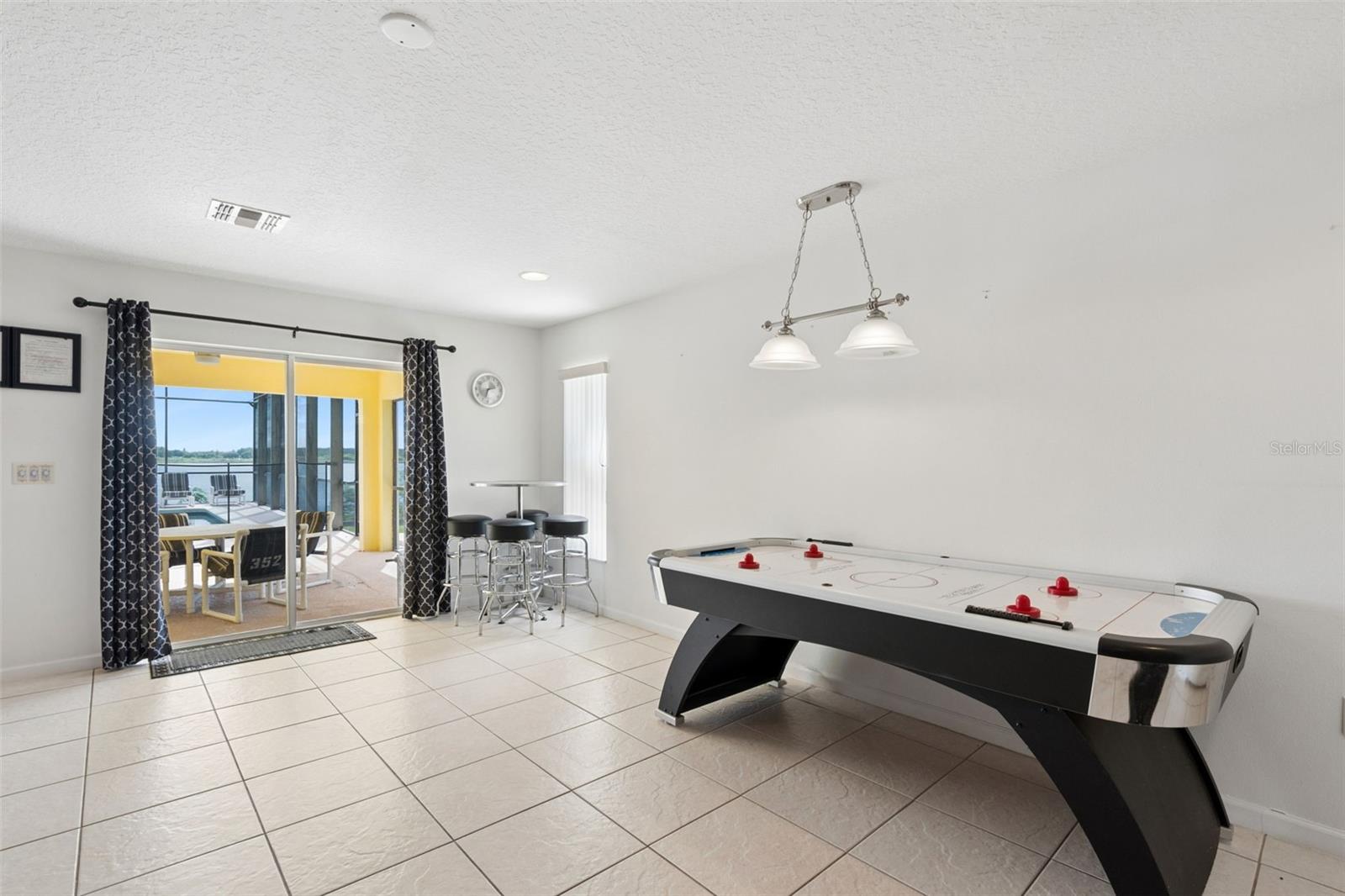 Image 19 of 76 For 352 Cherokee Ave