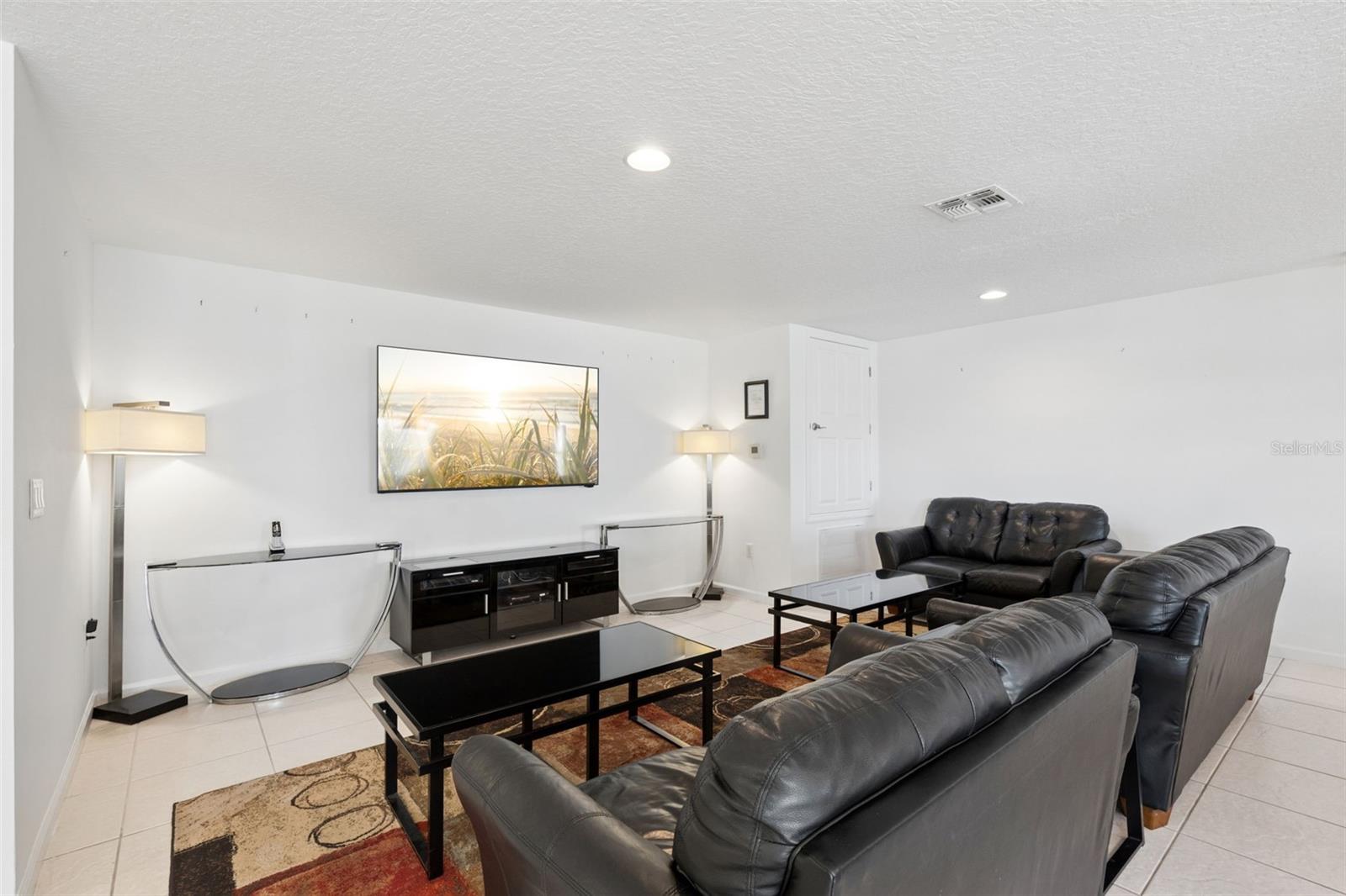 Image 21 of 76 For 352 Cherokee Ave