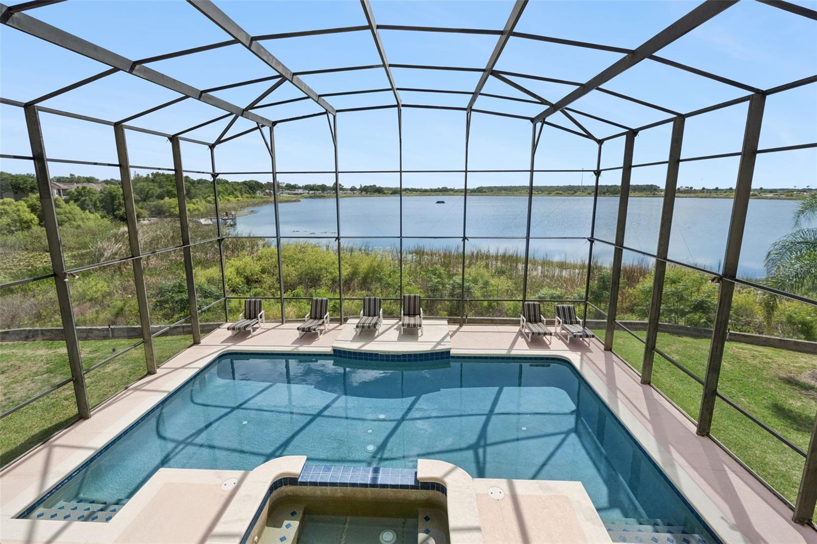 Image 23 of 76 For 352 Cherokee Ave