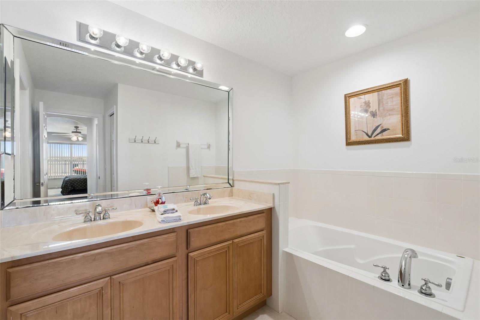 Image 37 of 76 For 352 Cherokee Ave