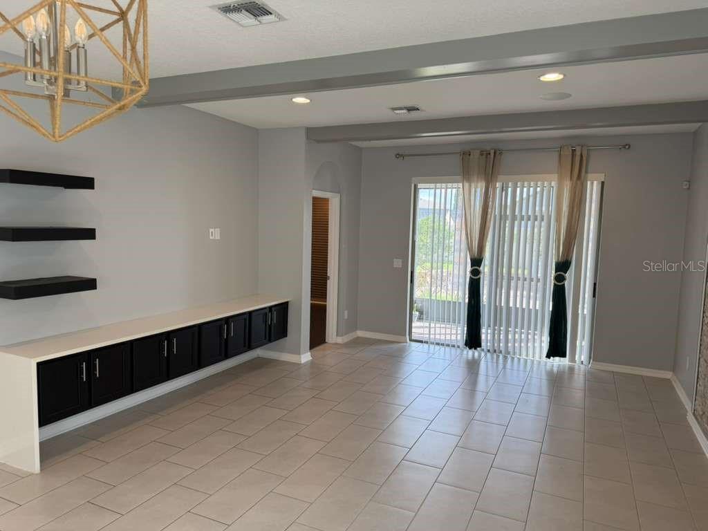 Image 10 of 37 For 1301 Clear Brook Pl