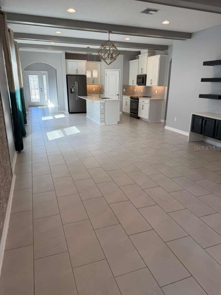 Image 8 of 37 For 1301 Clear Brook Pl