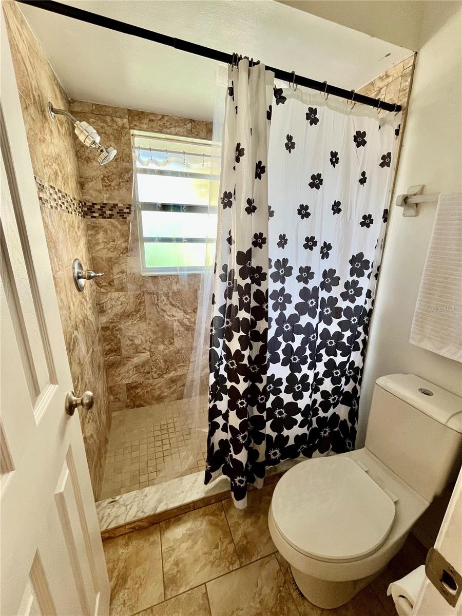 Image 18 of 18 For 9120 Queen Elizabeth Court