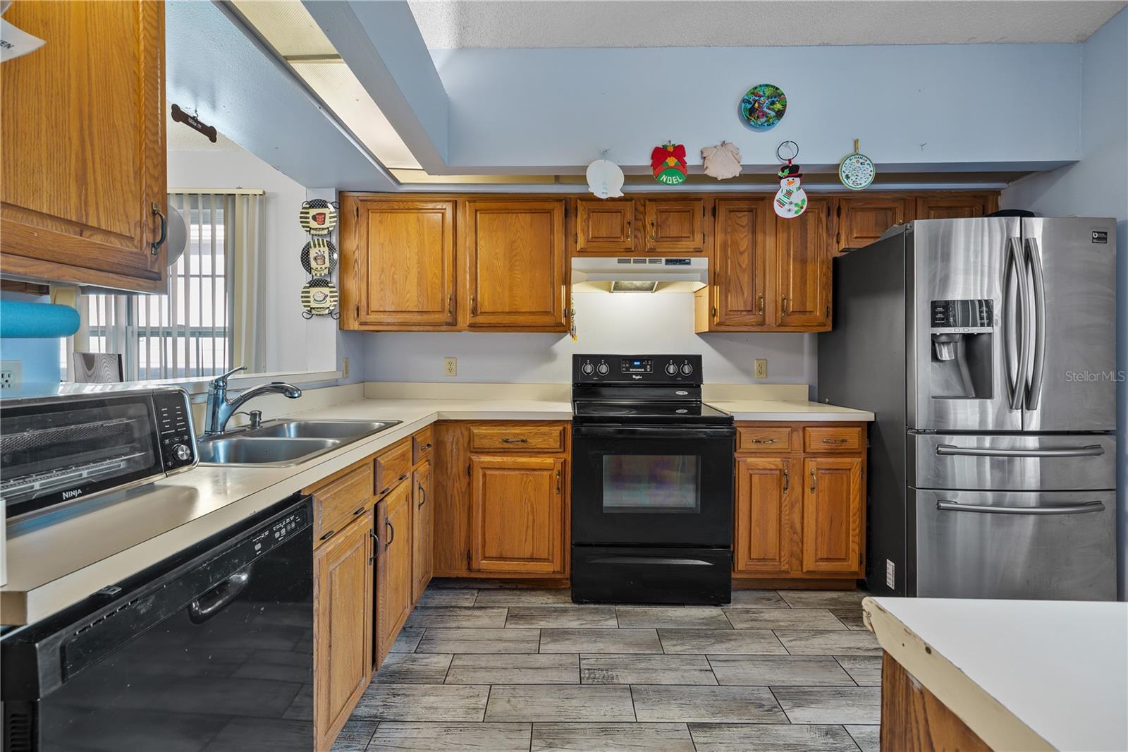 Image 5 of 36 For 2104 Winslow Drive