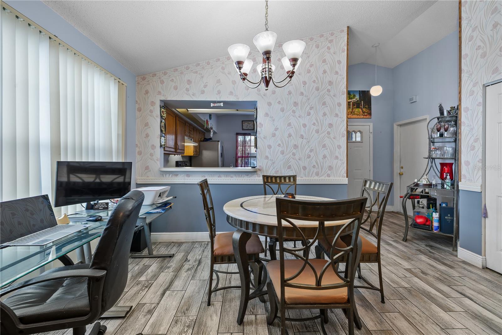 Image 9 of 36 For 2104 Winslow Drive