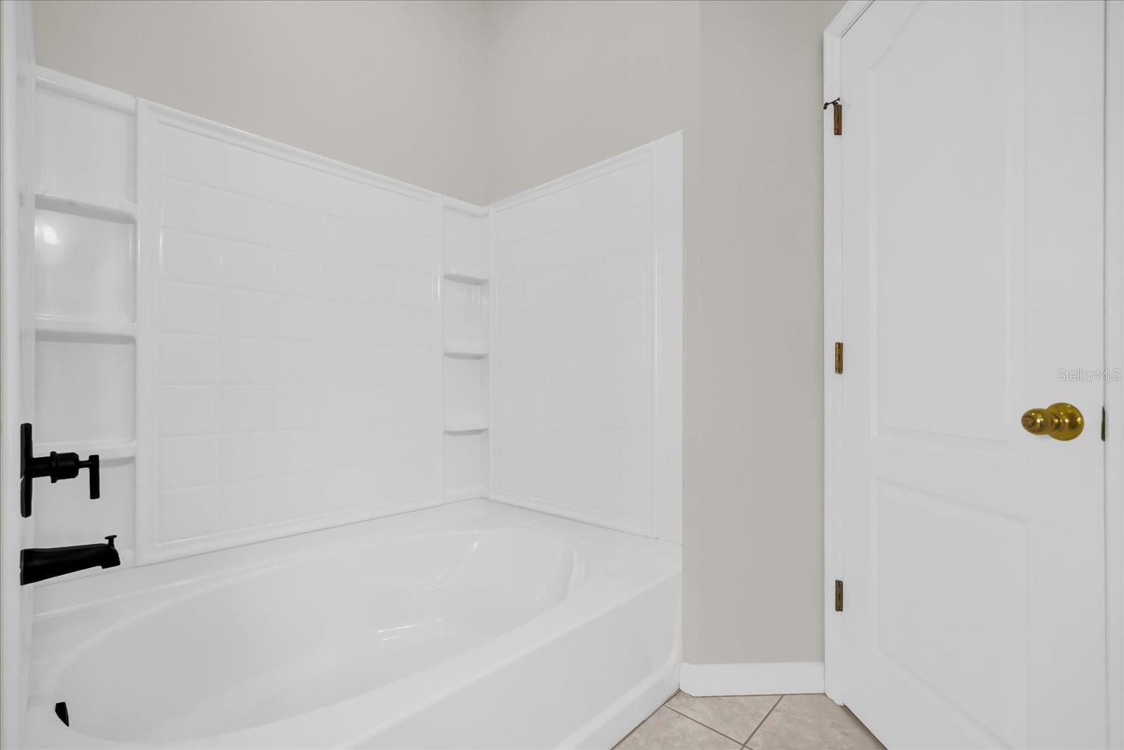 Image 21 of 36 For 7123 Red Lantern Drive