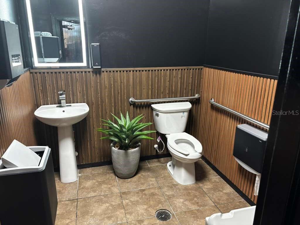 Image 8 of 10 For 730 Sand Lake Road 30